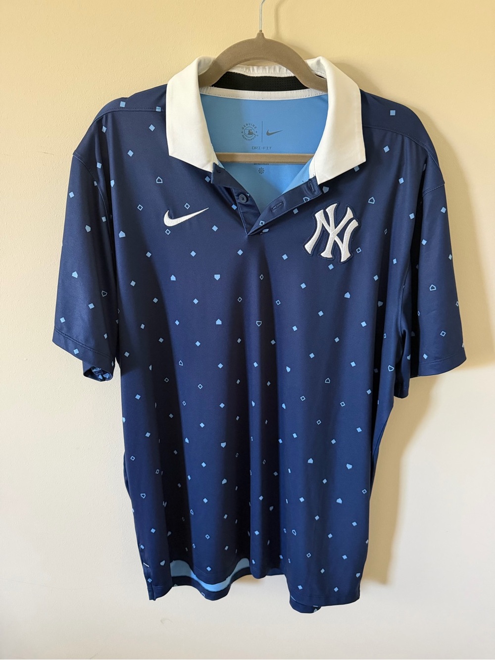Yankees Nike Polo- Large